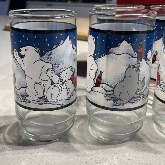 Vintage 1997 Coca-Cola Winter Baby Polar Cub and Seal Glasses Christmas 16 oz Tu - Picture 7 of 7
